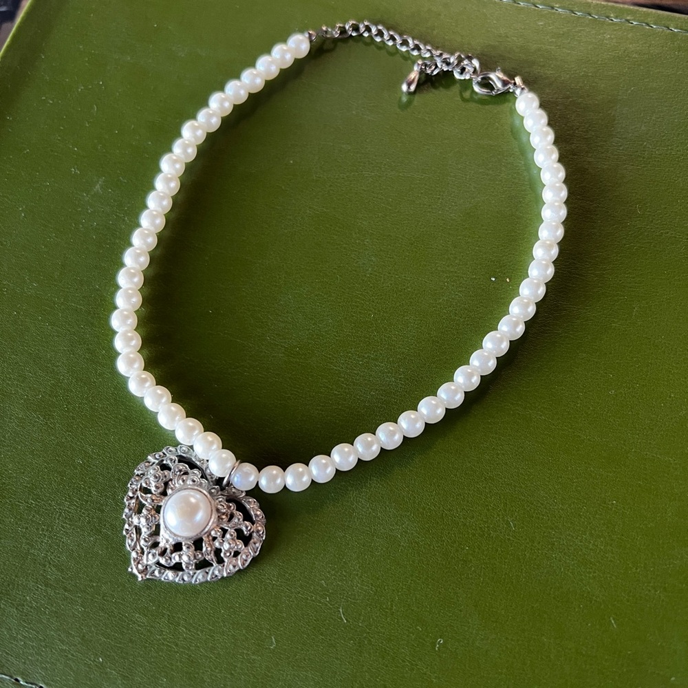 Elegant Pearl Heart Necklace